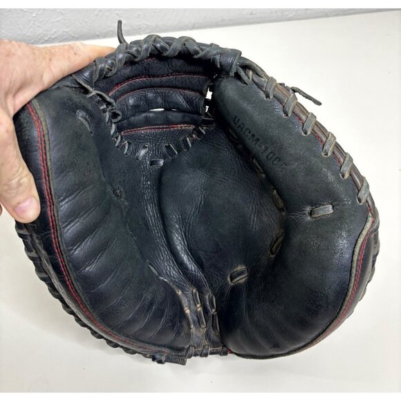 Under Armour Rt Hand Baseball Catcher Mitt UACM-100A FRAMER Wide Deep Pocket EUC - Picture 3 of 4